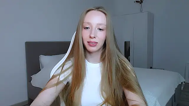 Luna insniity online show from September 11, 7:25 pm