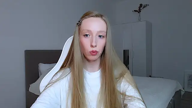 Luna insniity online show from September 14, 7:57 pm