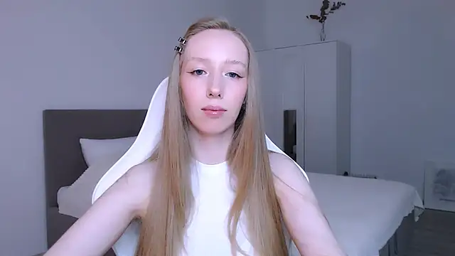 Luna insniity online show from November 10, 7:24 pm