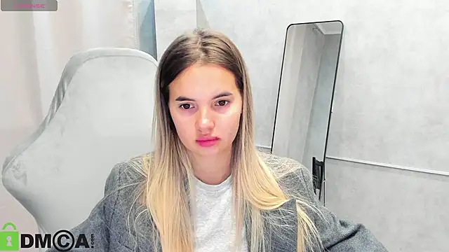 Donna Evans online show from September 12, 12:00 am