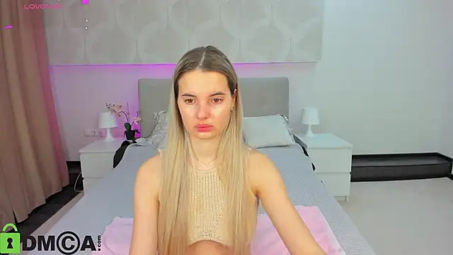 Donna Evans online show from March 4, 12:05 am