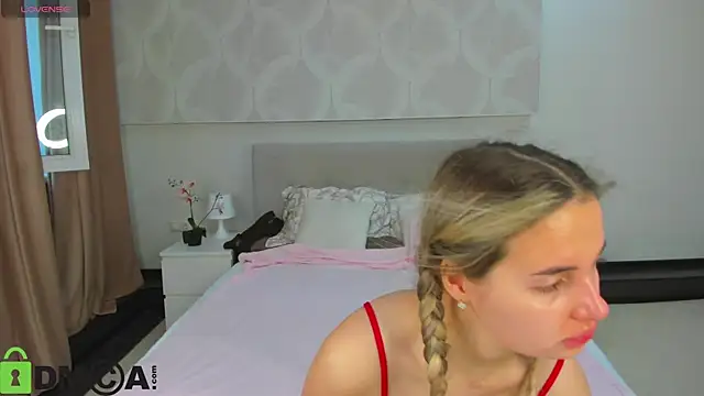 Donna Evans online show from May 27, 11:24 pm