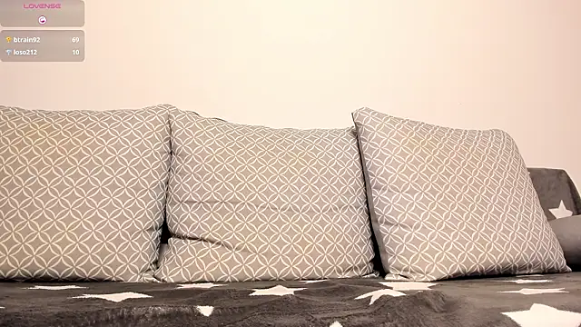 baby ivy online show from February 7, 6:00 pm