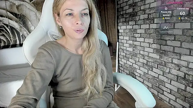 Eva Melow online show from December 22, 12:29 am