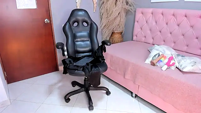 Anahi falcon online show from March 3, 7:42 pm