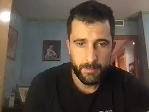 Snapshot of alex877x chatting on January 28, 2:53 pm alex877x online show from January 28, 2:53 pm