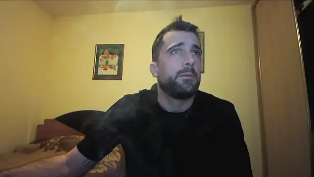 Snapshot of alex877x chatting on March 15, 11:51 am alex877x online show from March 15, 11:51 am