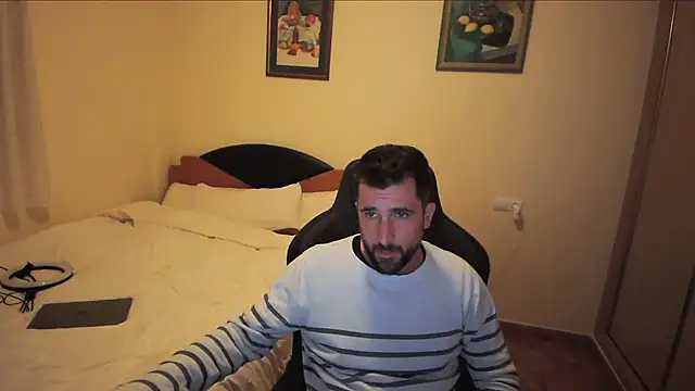 Snapshot of alex877x chatting on March 21, 7:35 pm alex877x online show from March 21, 7:35 pm