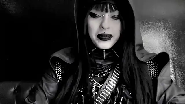 XXIOUX online show from May 6, 4:45 pm
