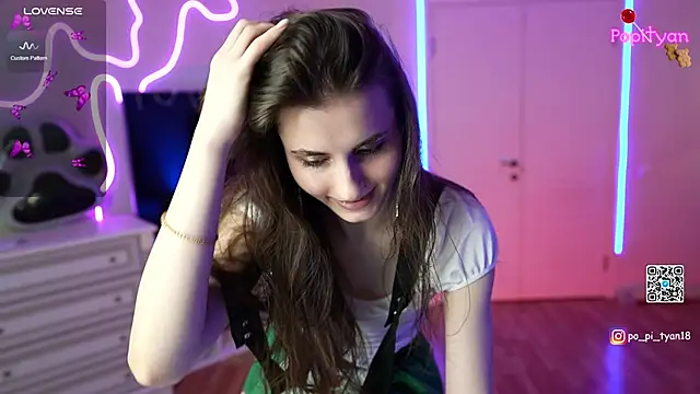 Snapshot of popityan1 chatting on February 8, 4:03 am popityan1 online show from February 8, 4:03 am