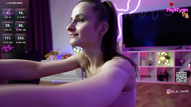 Snapshot of popityan1 chatting on February 10, 2:19 am popityan1 online show from February 10, 2:19 am