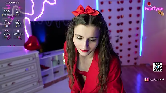 Snapshot of popityan1 chatting on February 14, 9:43 pm popityan1 online show from February 14, 9:43 pm