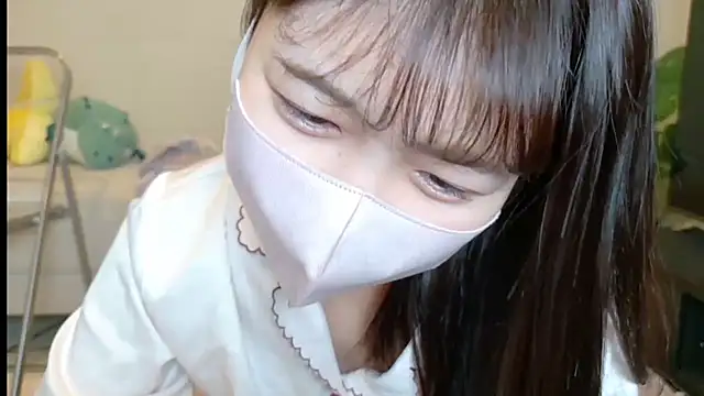 SUZU  online show from February 13, 9:44 pm