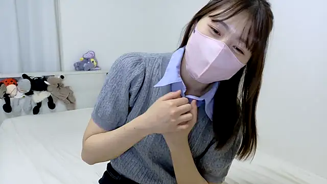 SUZU  online show from April 25, 10:07 am