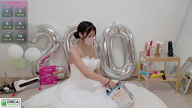 Snapshot of SUZU_ chatting on June 19, 1:04 pm SUZU online show from June 19, 1:04 pm
