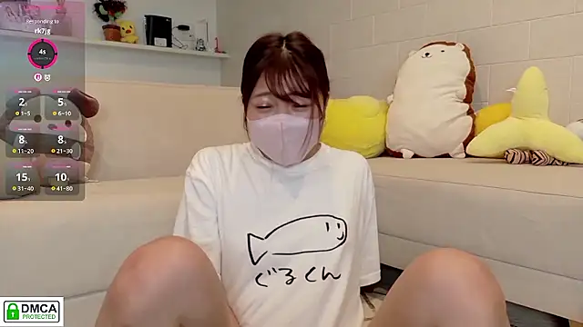 Snapshot of SUZU_ chatting on June 27, 1:10 am SUZU online show from June 27, 1:10 am