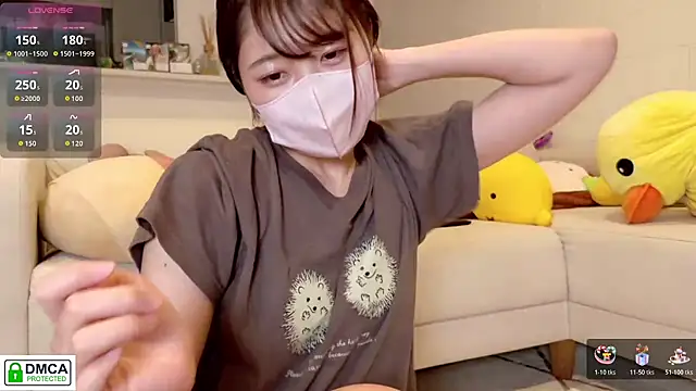 Snapshot of SUZU_ chatting on July 1, 12:40 pm SUZU online show from July 1, 12:40 pm