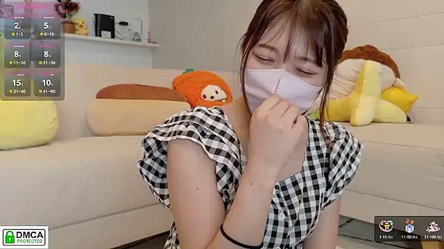Snapshot of SUZU_ chatting on July 5, 6:42 am SUZU online show from July 5, 6:42 am