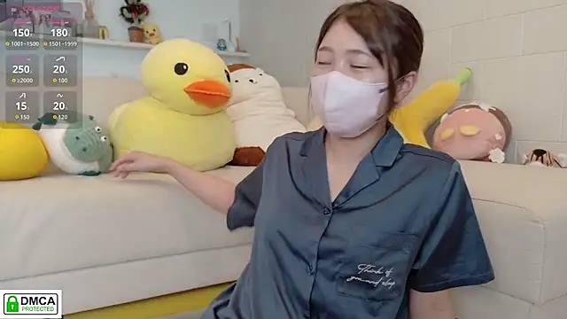 Snapshot of SUZU_ chatting on July 31, 10:09 pm SUZU online show from July 31, 10:09 pm