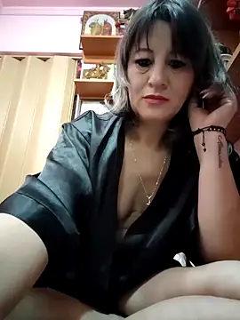 naughtymilfT online show from November 20, 7:52 am