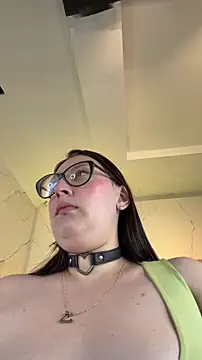 Snapshot of NiickyJones chatting on June 26, 1:32 am NiickyJones online show from June 26, 1:32 am