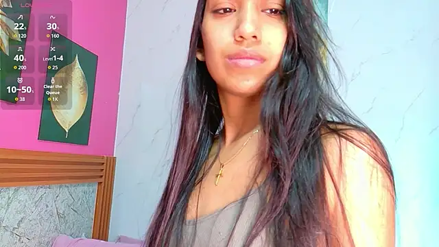 littlee emilyy  online show from June 25, 1:15 pm