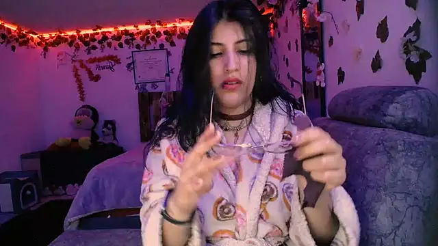 Snapshot of azahar__ziiz chatting on January 17, 8:45 am azahar ziiz online show from January 17, 8:45 am