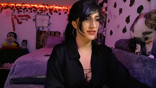 Snapshot of azahar__ziiz chatting on January 20, 10:15 pm azahar ziiz online show from January 20, 10:15 pm