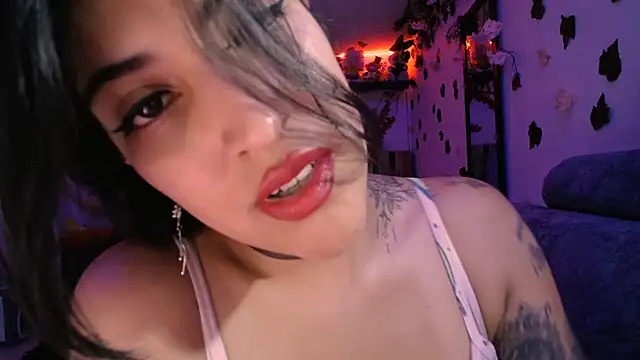 Snapshot of azahar__ziiz chatting on March 2, 12:32 pm azahar ziiz online show from March 2, 12:32 pm