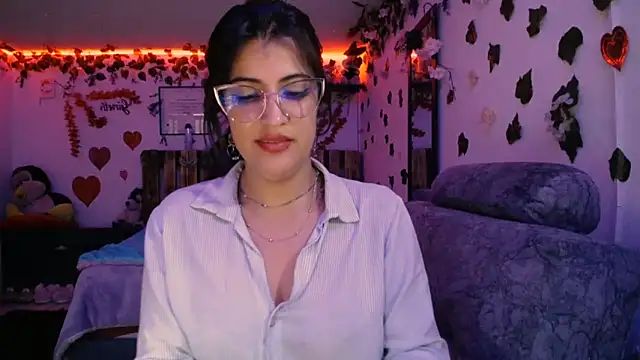 Snapshot of azahar__ziiz chatting on March 3, 8:43 pm azahar ziiz online show from March 3, 8:43 pm