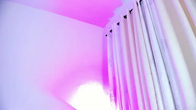 Snapshot of Abby__colins chatting on December 17, 6:53 pm Abby colins online show from December 17, 6:53 pm