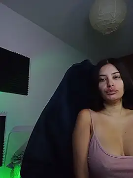 Snapshot of AnnaQueen chatting on October 13, 9:04 pm AnnaQueen online show from October 13, 9:04 pm