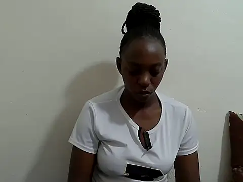 Snapshot of lizbela1 chatting on July 17, 4:52 am lizbela1 online show from July 17, 4:52 am