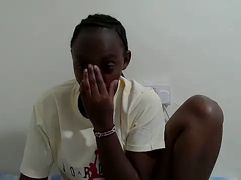 Snapshot of lizbela1 chatting on August 4, 7:16 pm lizbela1 online show from August 4, 7:16 pm
