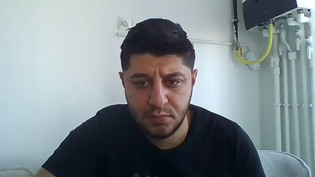 Snapshot of erkekkkadam chatting on January 1, 10:11 am erkekkkadam online show from January 1, 10:11 am