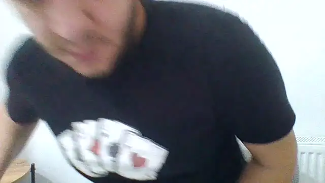 Snapshot of erkekkkadam chatting on February 12, 2:24 am erkekkkadam online show from February 12, 2:24 am