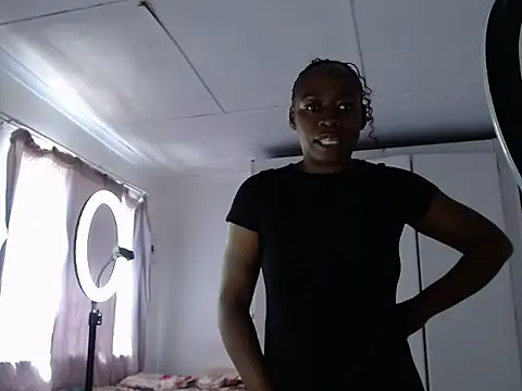 Snapshot of Devine85 chatting on October 14, 10:49 am Devine85 online show from October 14, 10:49 am