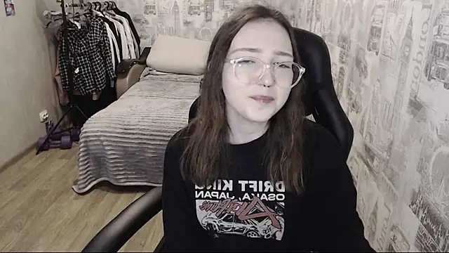 AmeliaKamishiro online show from December 7, 12:13 pm