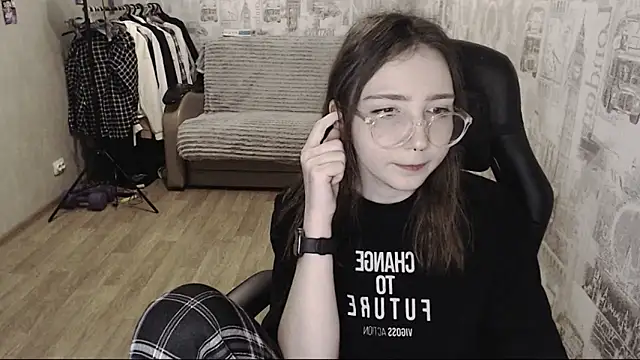 AmeliaKamishiro online show from December 10, 2:28 pm