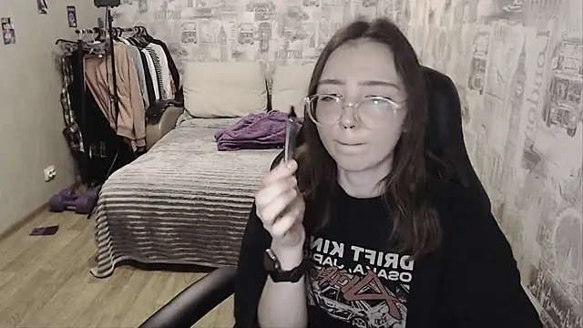 AmeliaKamishiro online show from December 20, 1:22 pm