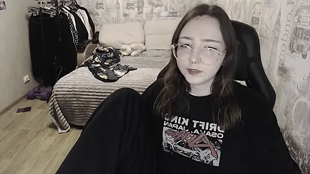 AmeliaKamishiro online show from December 23, 3:33 pm