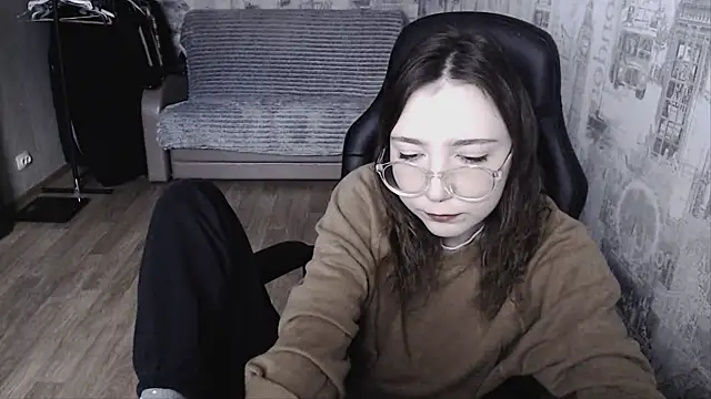 AmeliaKamishiro online show from January 19, 8:07 am