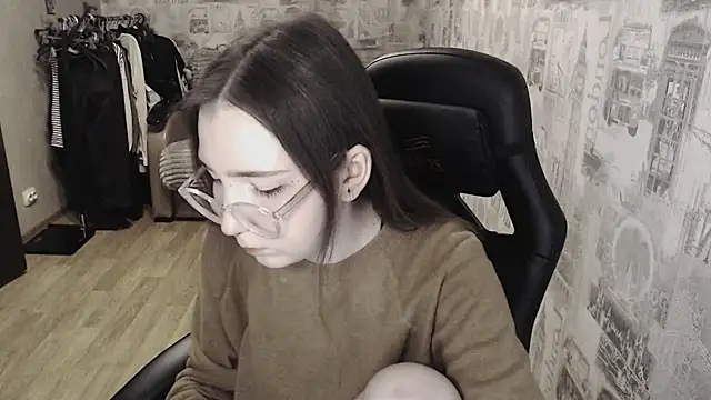 AmeliaKamishiro online show from February 23, 9:05 pm