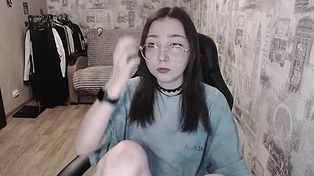 AmeliaKamishiro online show from March 3, 7:06 pm