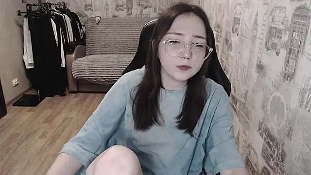 AmeliaKamishiro online show from March 4, 7:32 pm