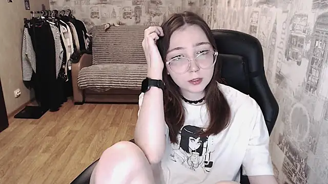 AmeliaKamishiro online show from March 18, 5:42 pm