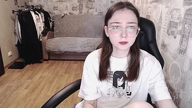 AmeliaKamishiro online show from March 20, 1:48 pm