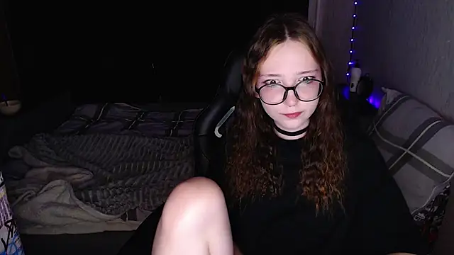 AmeliaKamishiro online show from November 10, 1:37 am