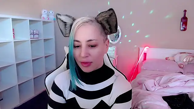 Snapshot of GoddessLilitu chatting on January 5, 10:40 pm GoddessLilitu online show from January 5, 10:40 pm