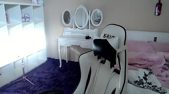 Snapshot of GoddessLilitu chatting on January 8, 4:54 pm GoddessLilitu online show from January 8, 4:54 pm